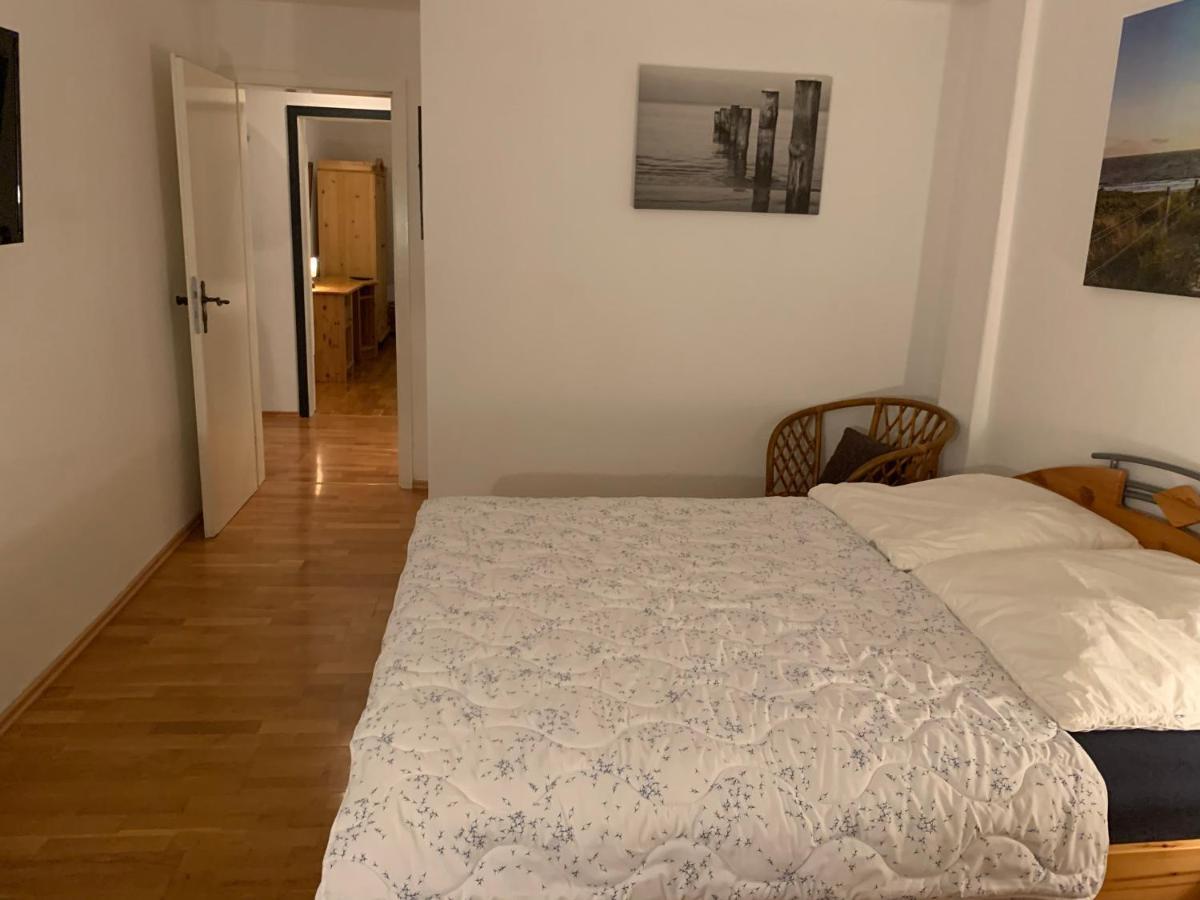 Sudstadt-Fewo Mit Grossem Balkon Nahe City Und Meer - Uber Den Dachern Von Whv Wilhelmshaven Exterior photo